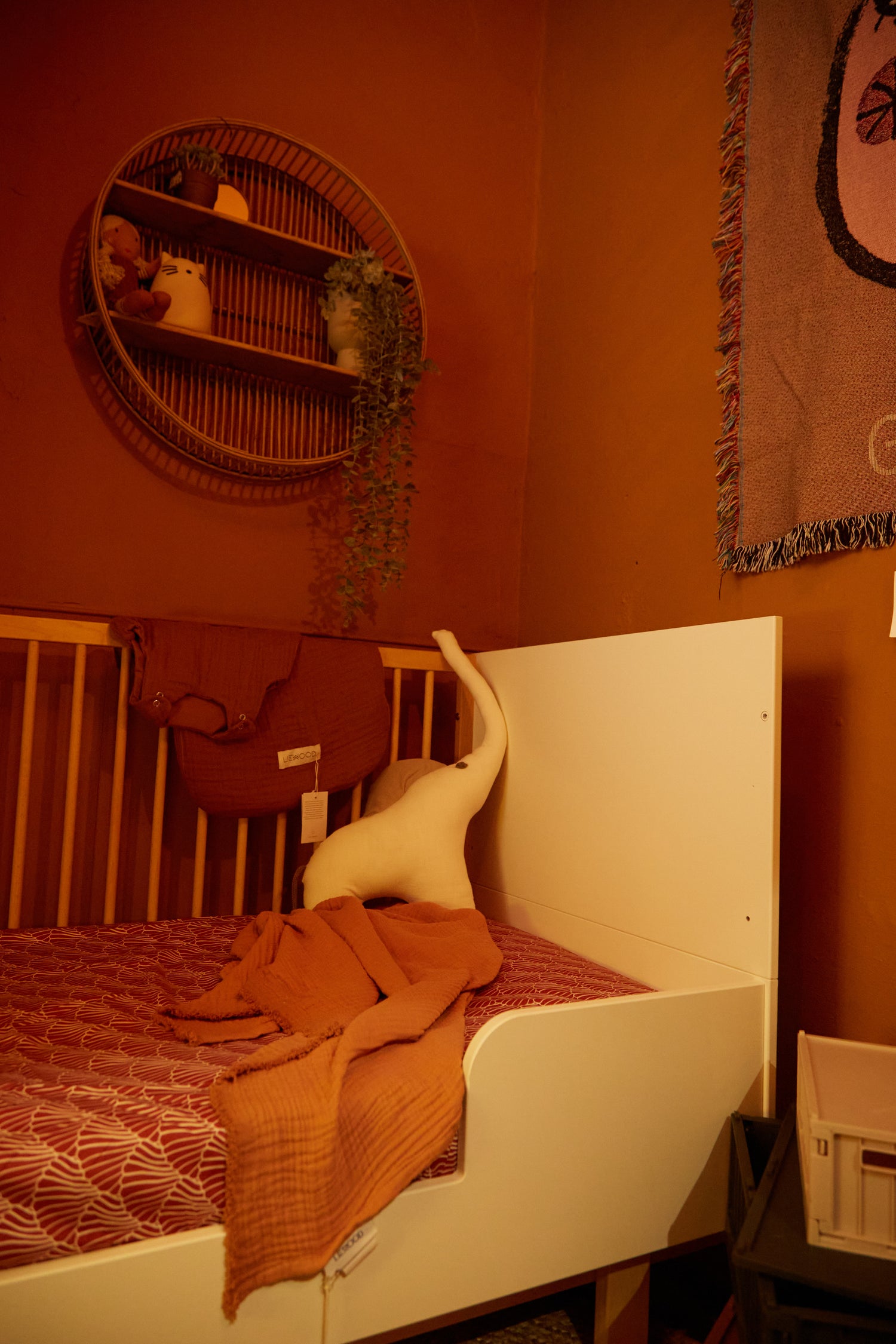 Classic Scandi Cot Bed 70x140cm - White