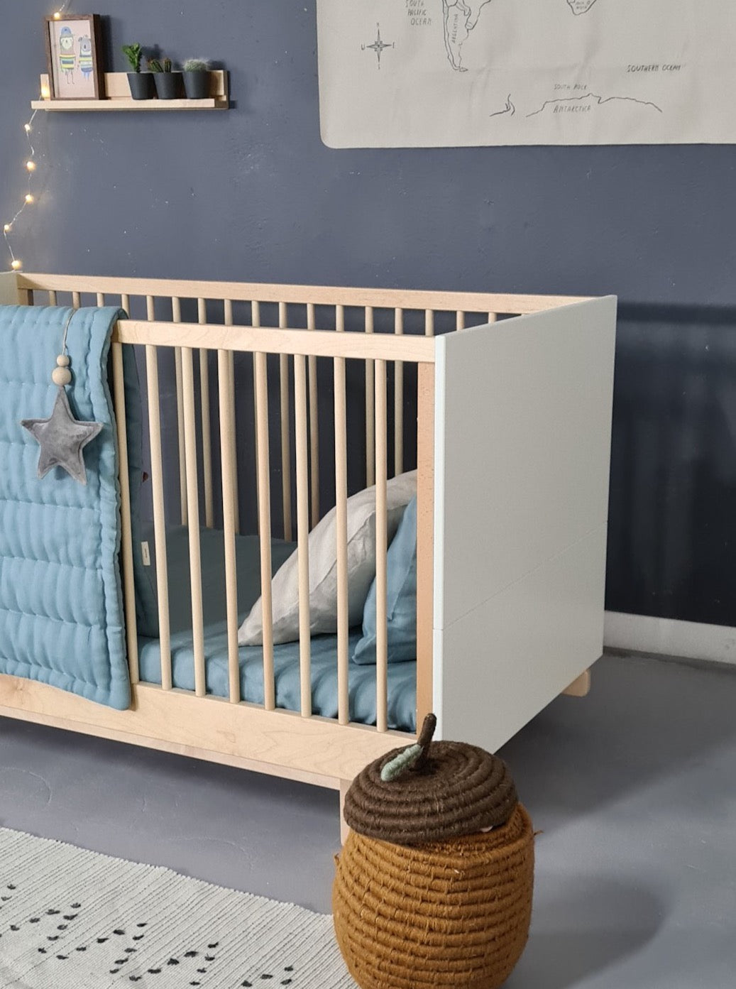 Classic Scandi Cot Bed 70x140cm - White