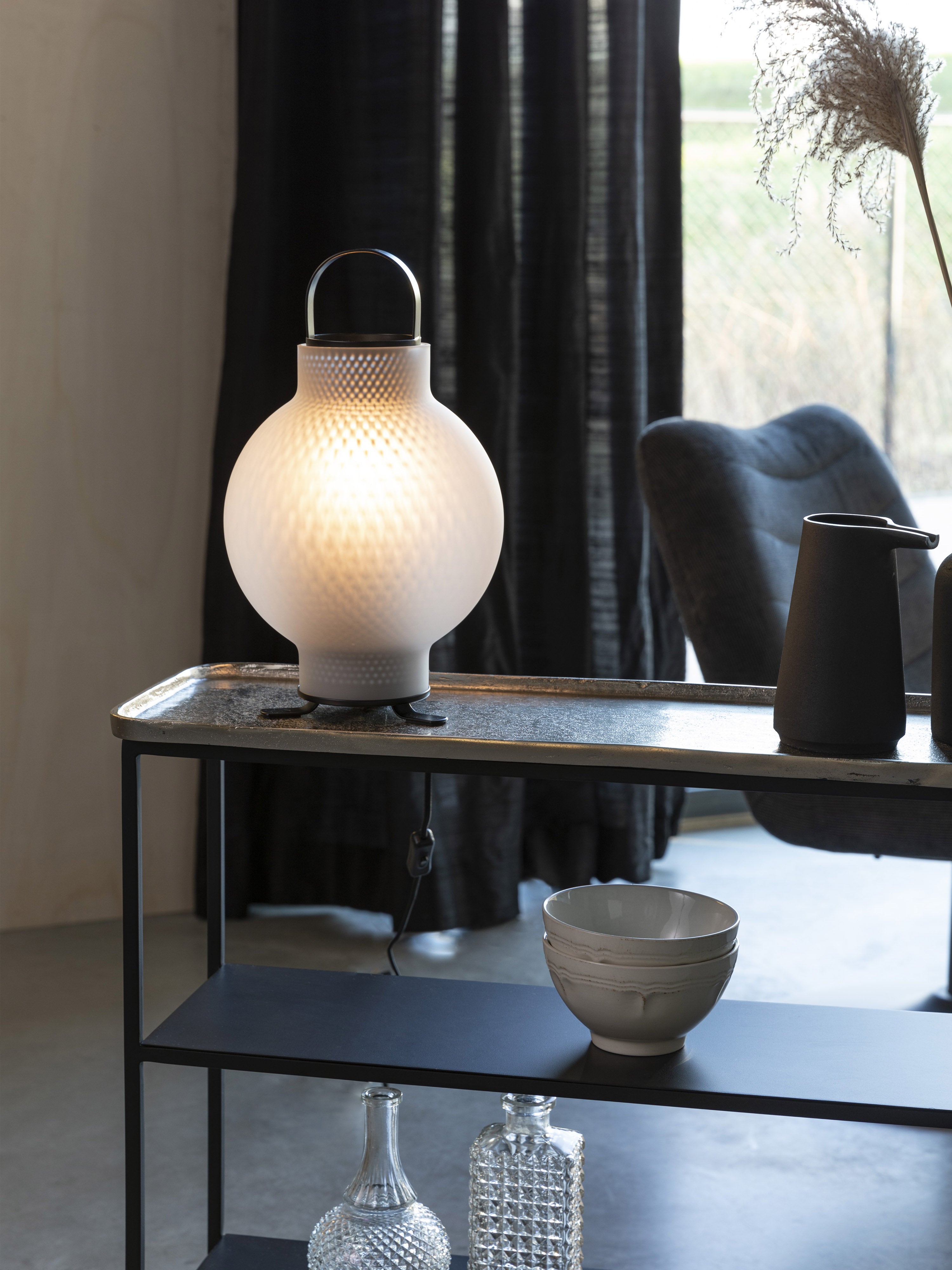 Nomad White Table Lamp
