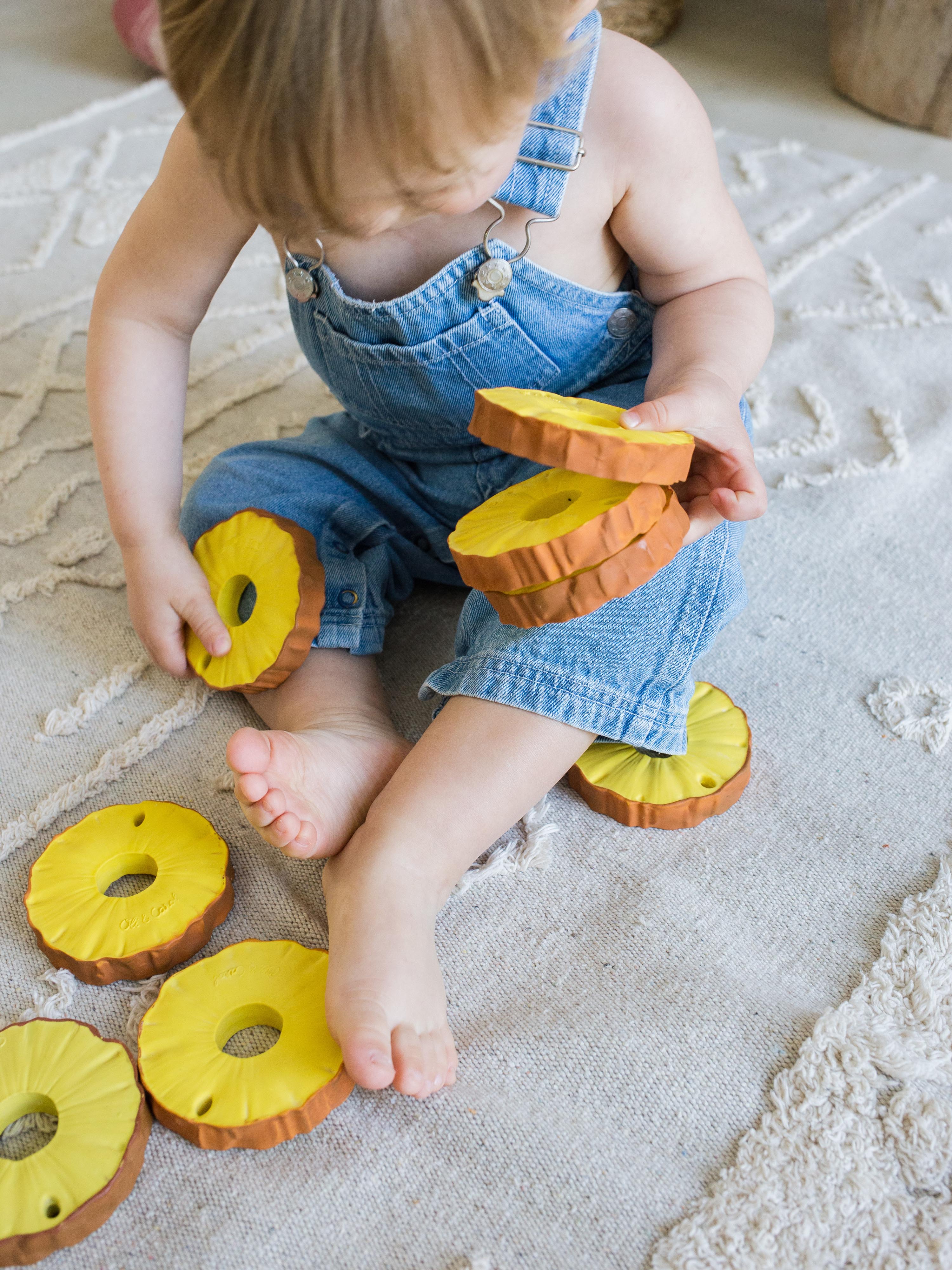 Ananas the Pineapple Natural Rubber Teething Bracelet & Bath Toy