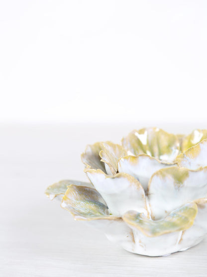 Cleorae Green Ceramic Flower Tealight Holder