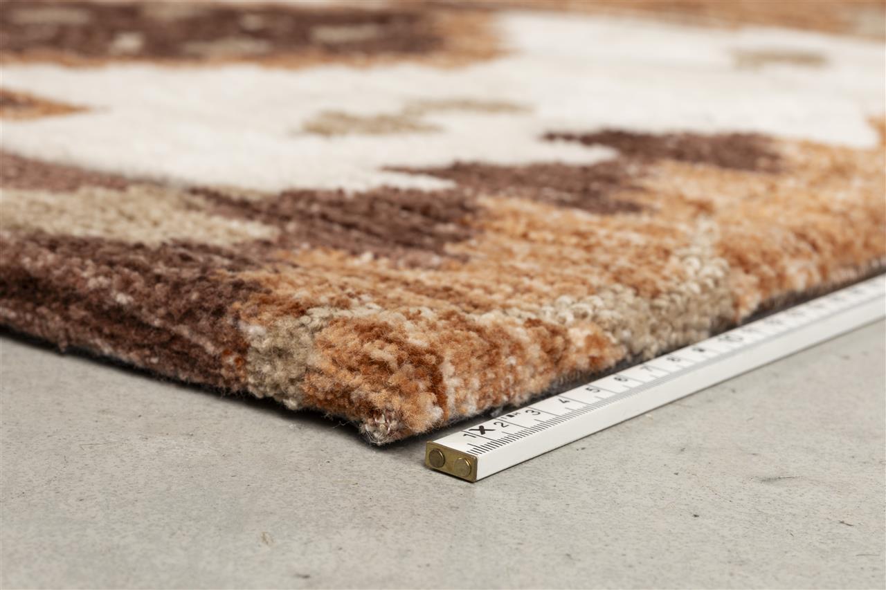 Maron Chalet Rug - 2 Sizes Available - Warm Ivory, Terracotta Brown
