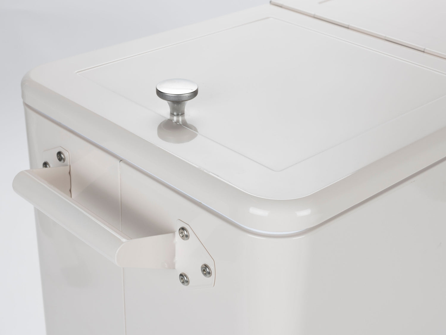 Cooler Be Cool Cool Box - 3 Options Available