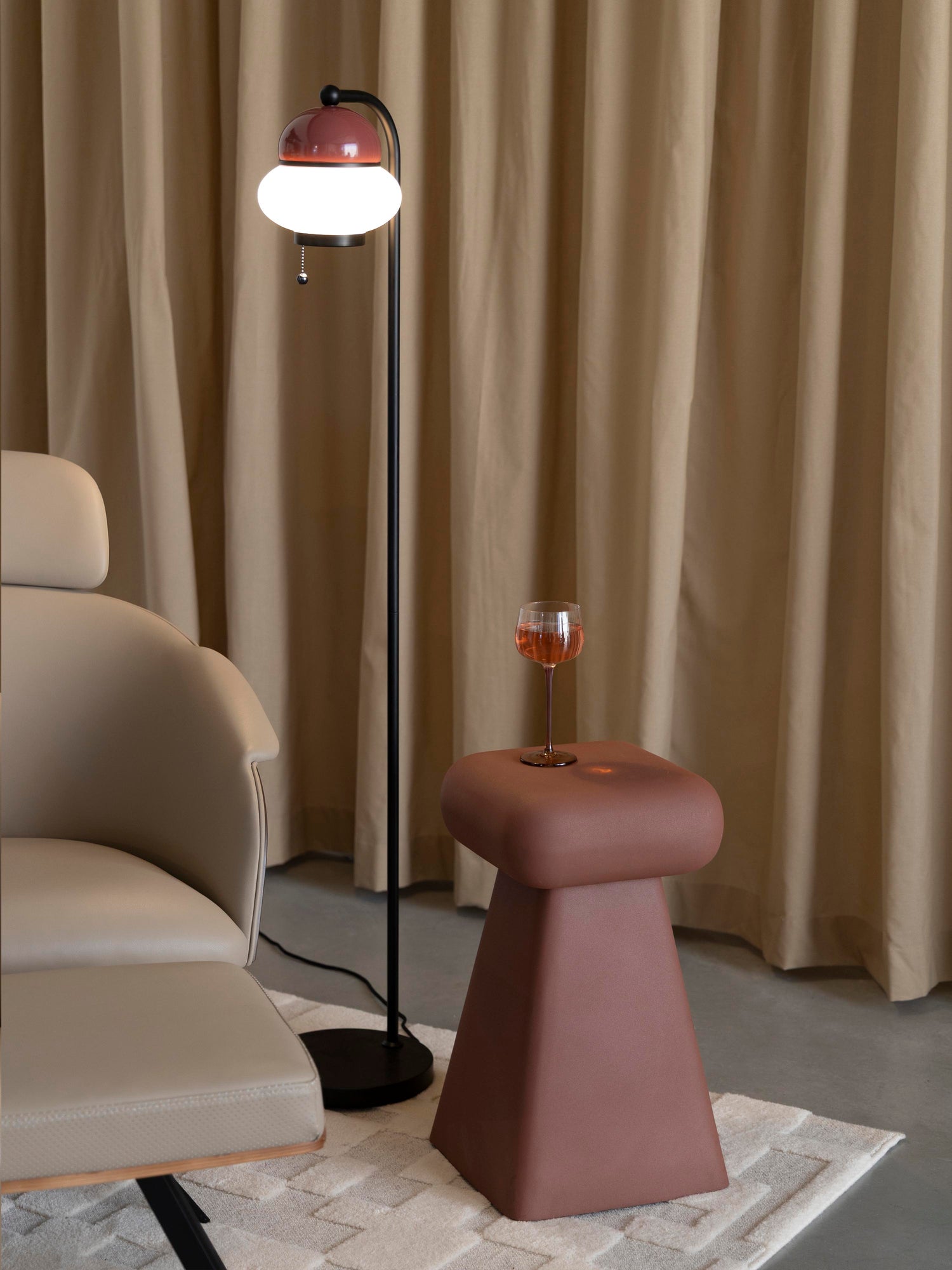 Earth Iron Stool - Terracotta