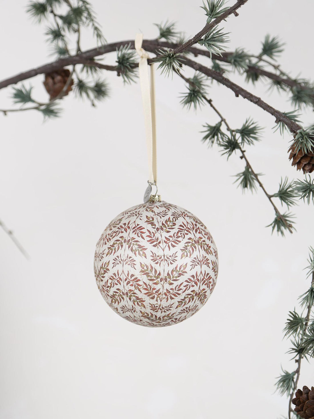 Hilde Patterned bauble - Red