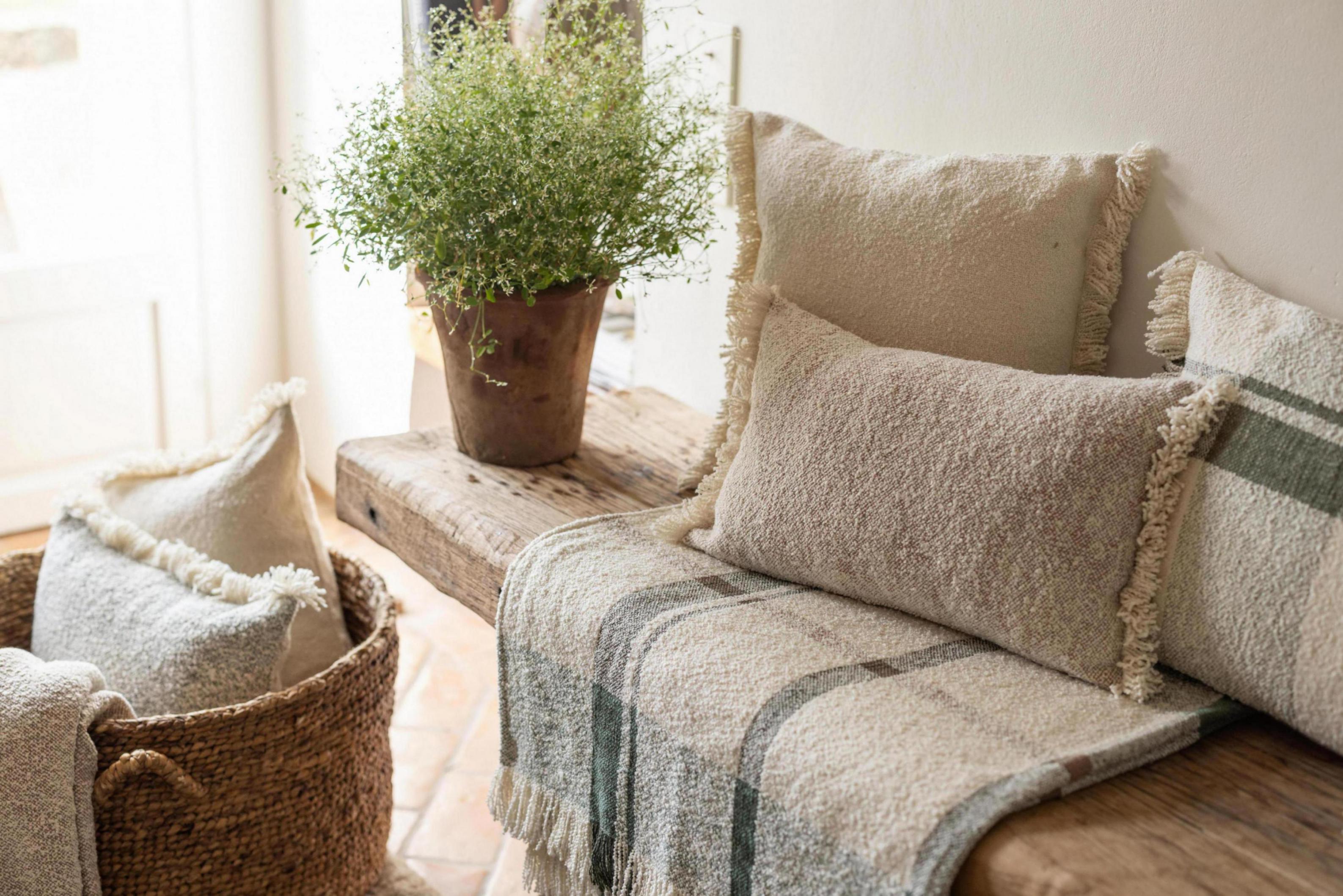 Jane Recycled Plaid Fringed Throw - Olive