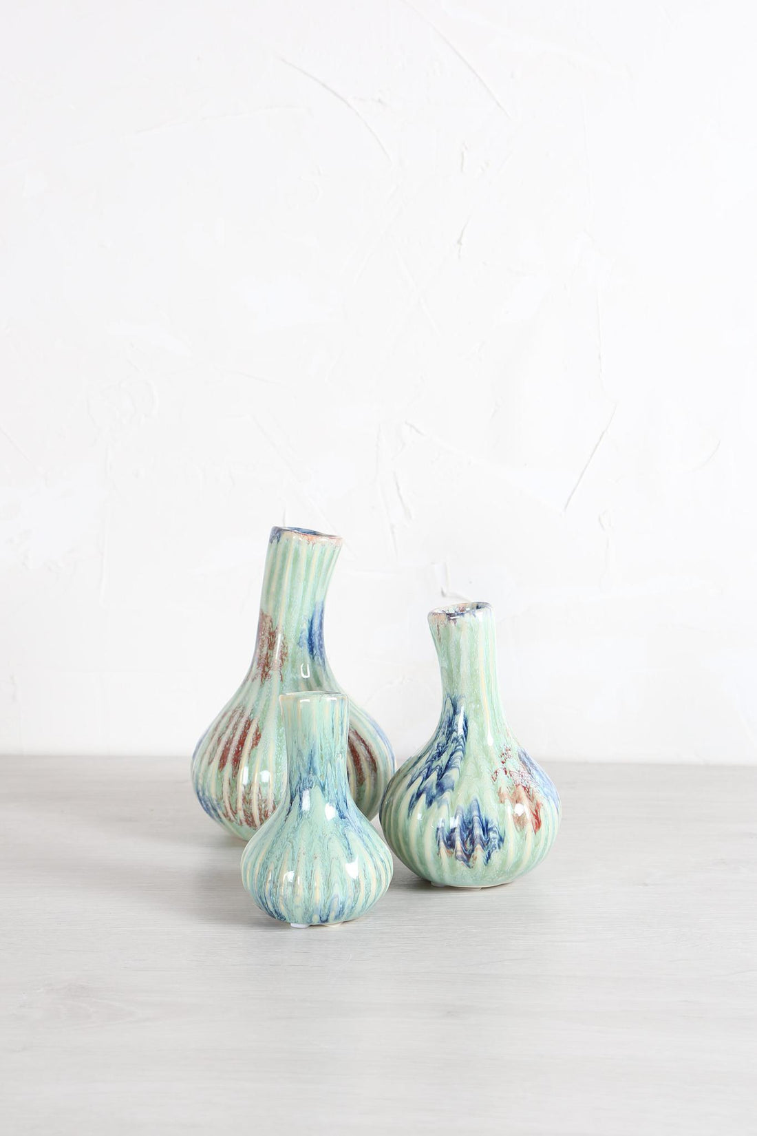 Jaclyne Ceramic Garlic Shaped Vase - Green