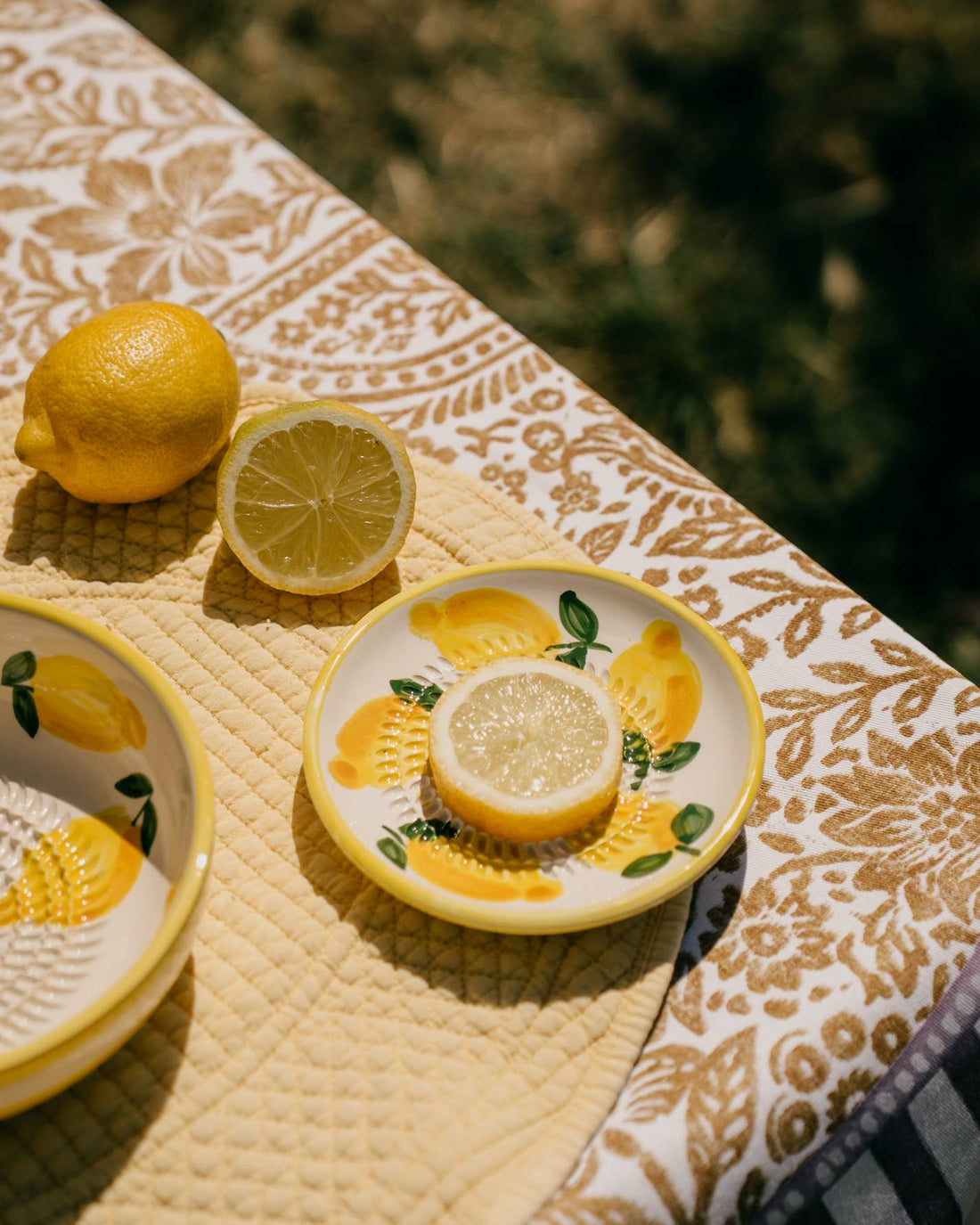 Ceramic Garlic Grater Plate - Small Yellow &amp; White - Lemon
