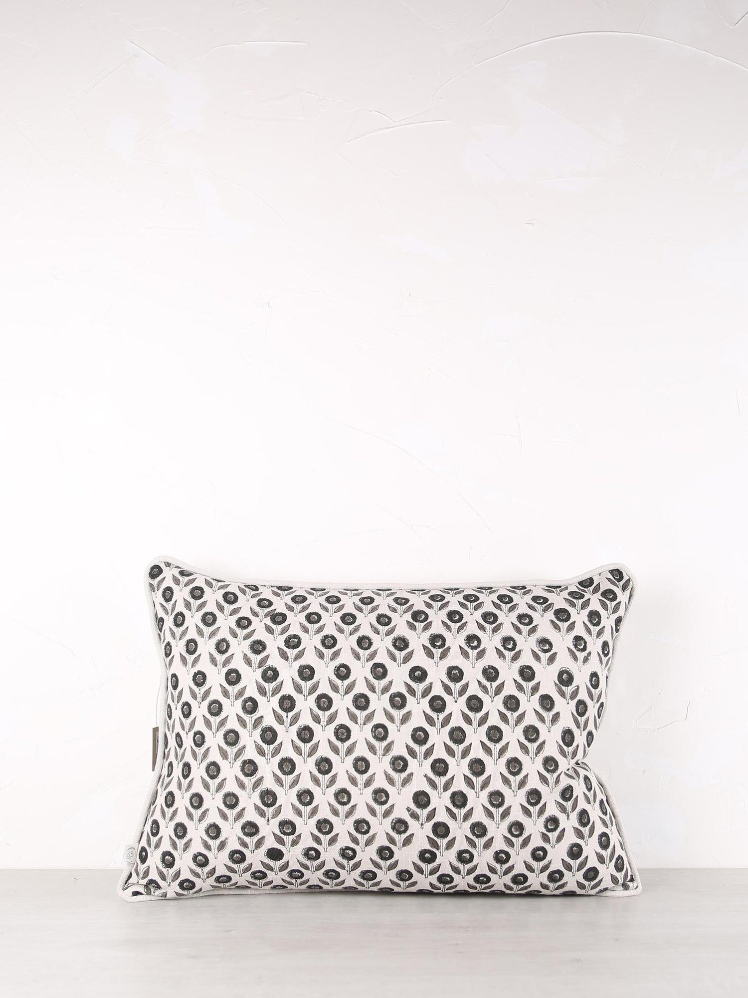 Efilia Patterned cushion Off White &amp; Sage Hues