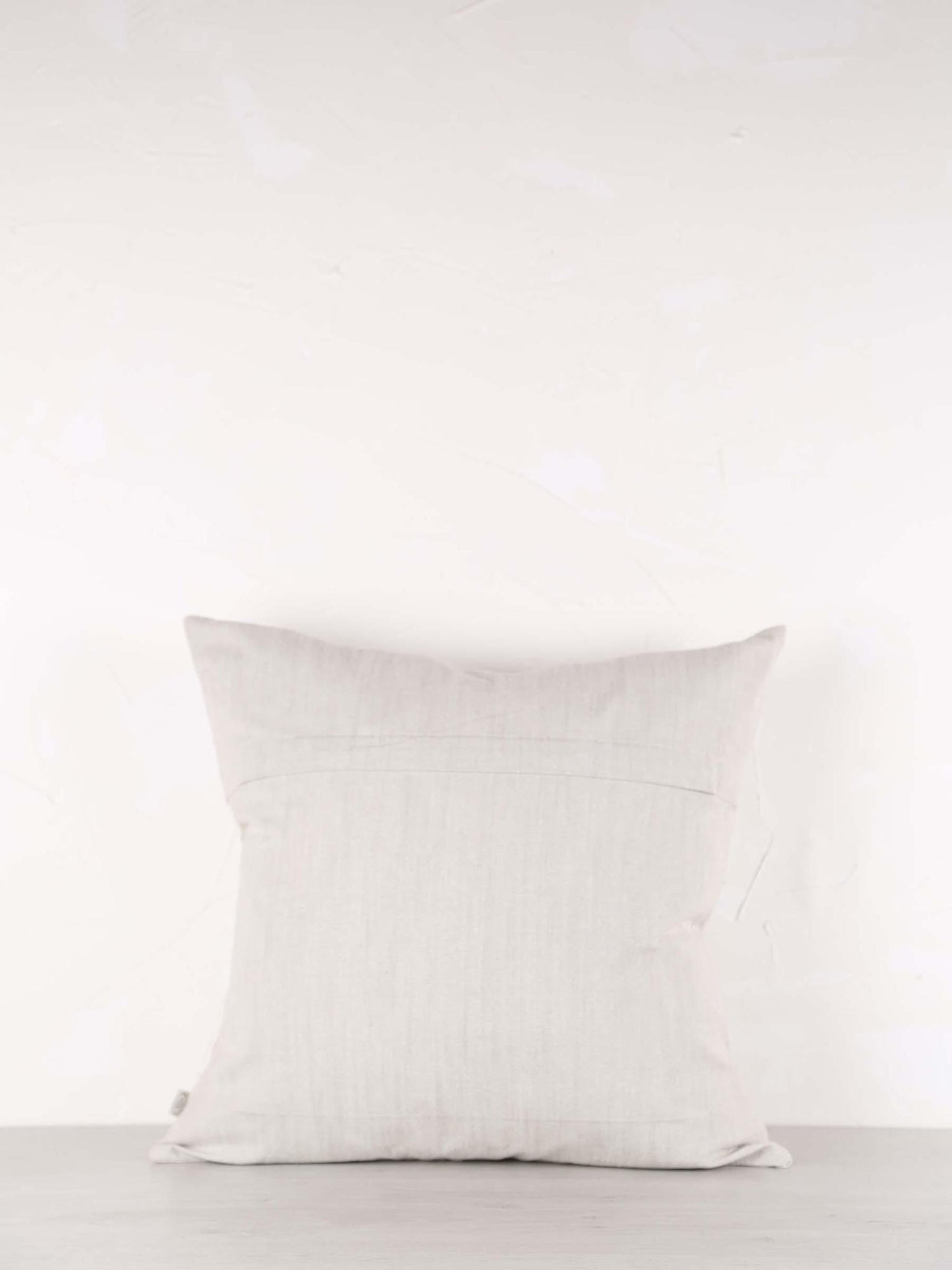 Felinne Linen Cushion