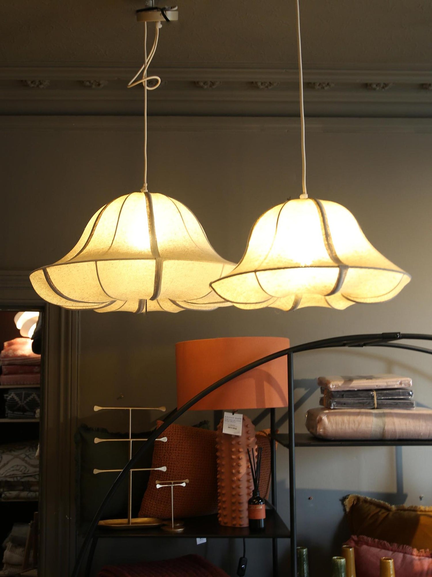 Iravelle Hanging Lamp