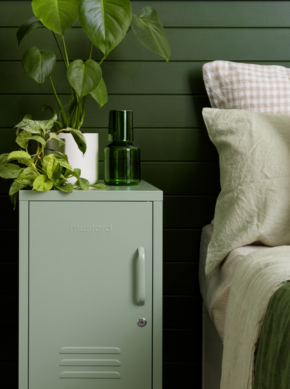 The Shorty in Sage to The Left