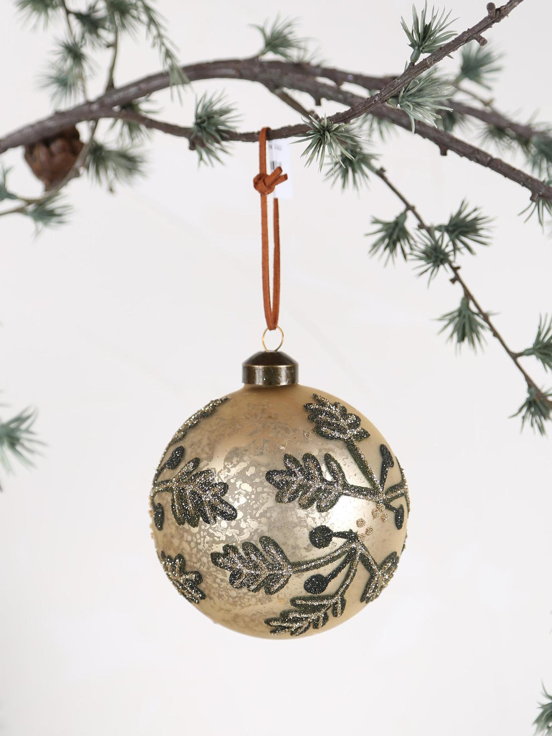 GOLD GREEN LEAF BAUBLE