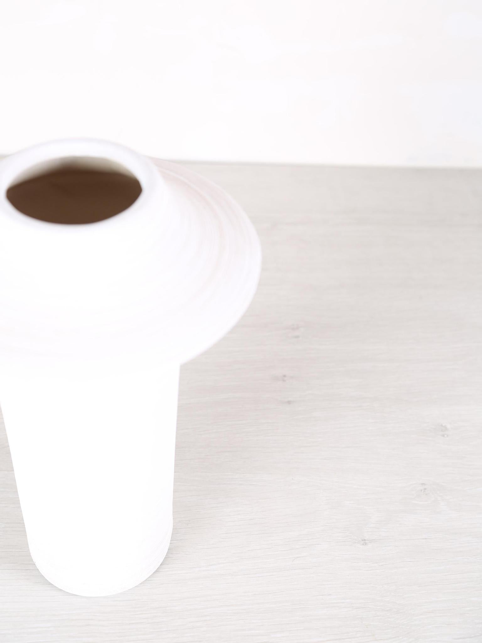 Rinder Ceramic Wide Ring Vase - White