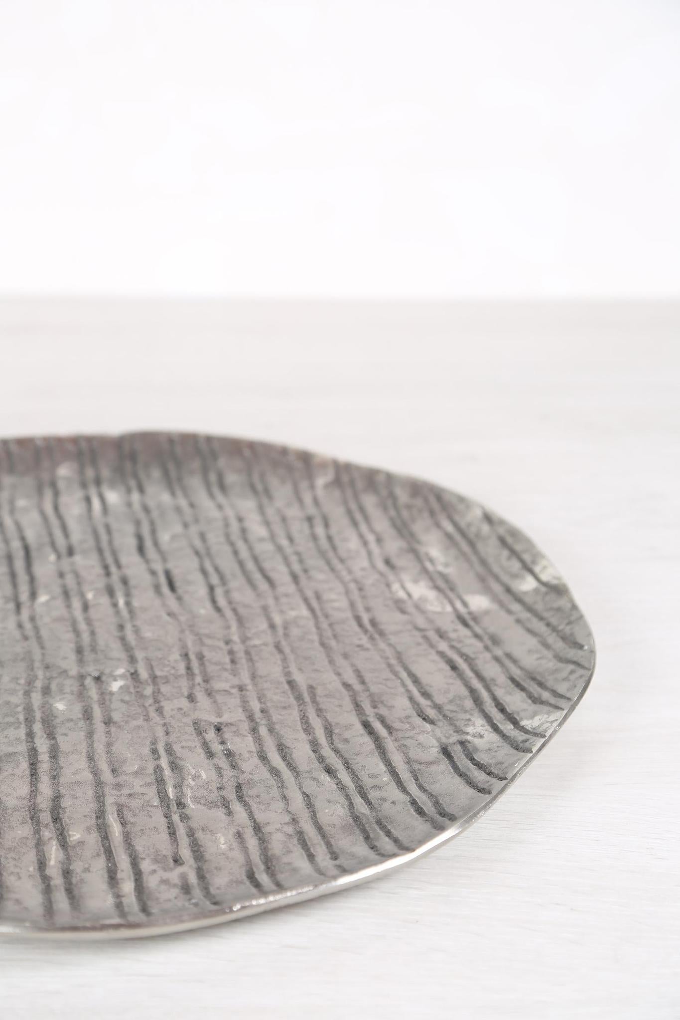 Grail Silver Striped Round Plate - 2 Sizes Available