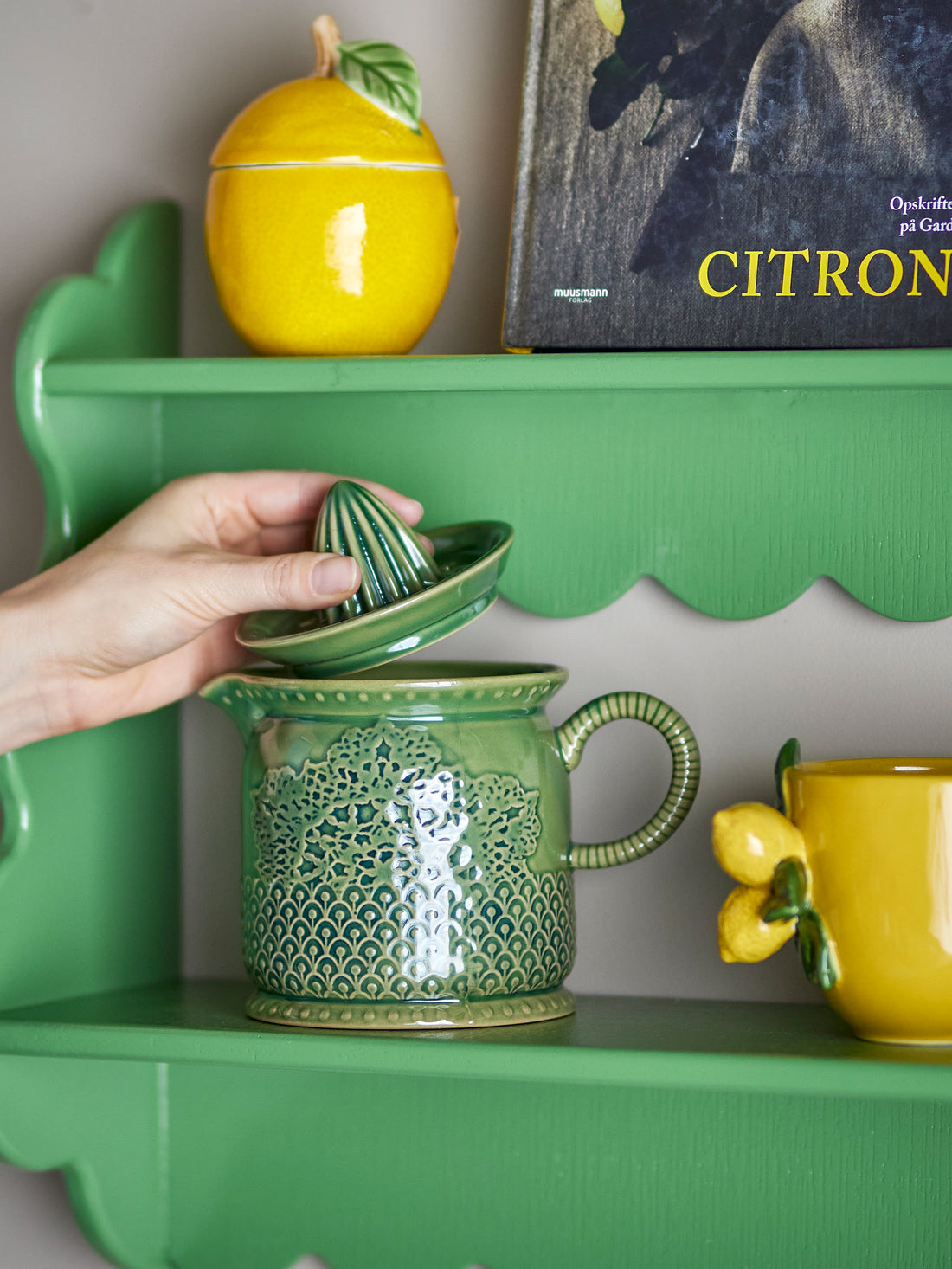 Liselu Lemon Juicer - Sage Green - Stoneware