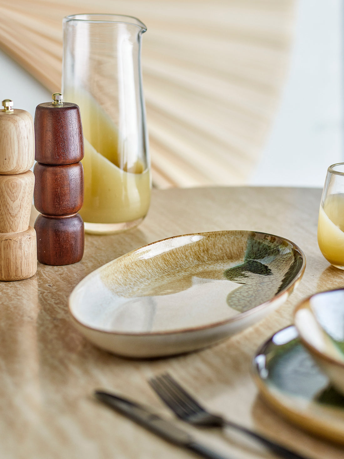 Jules Dipped Serving Plate - Sage Green - Stoneware