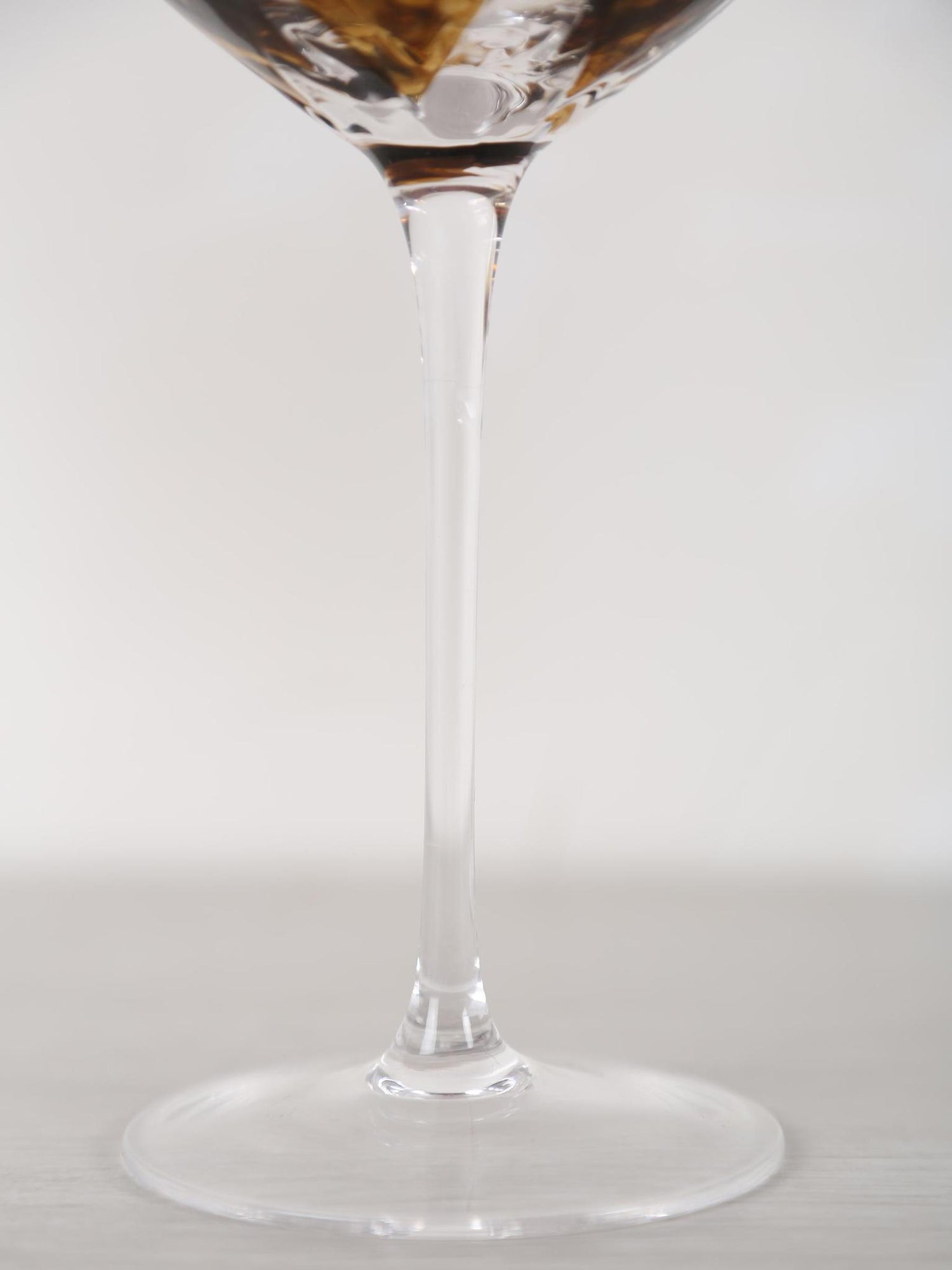 Lilia Petal Red Wine Glass