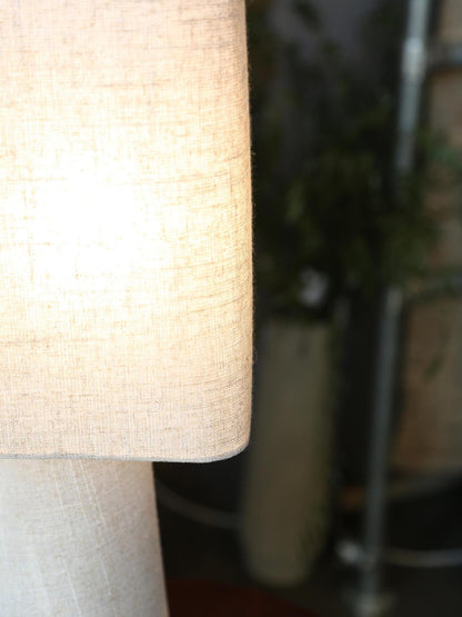 Mikko Linen Table Lamp