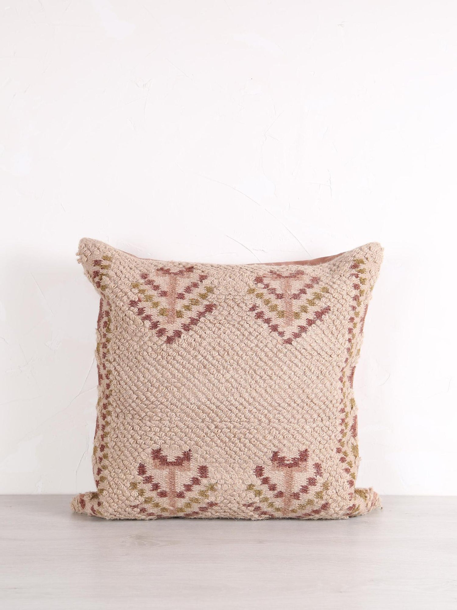Aaina Wool And cotton cushion - Dusty pink - 2 sizes available