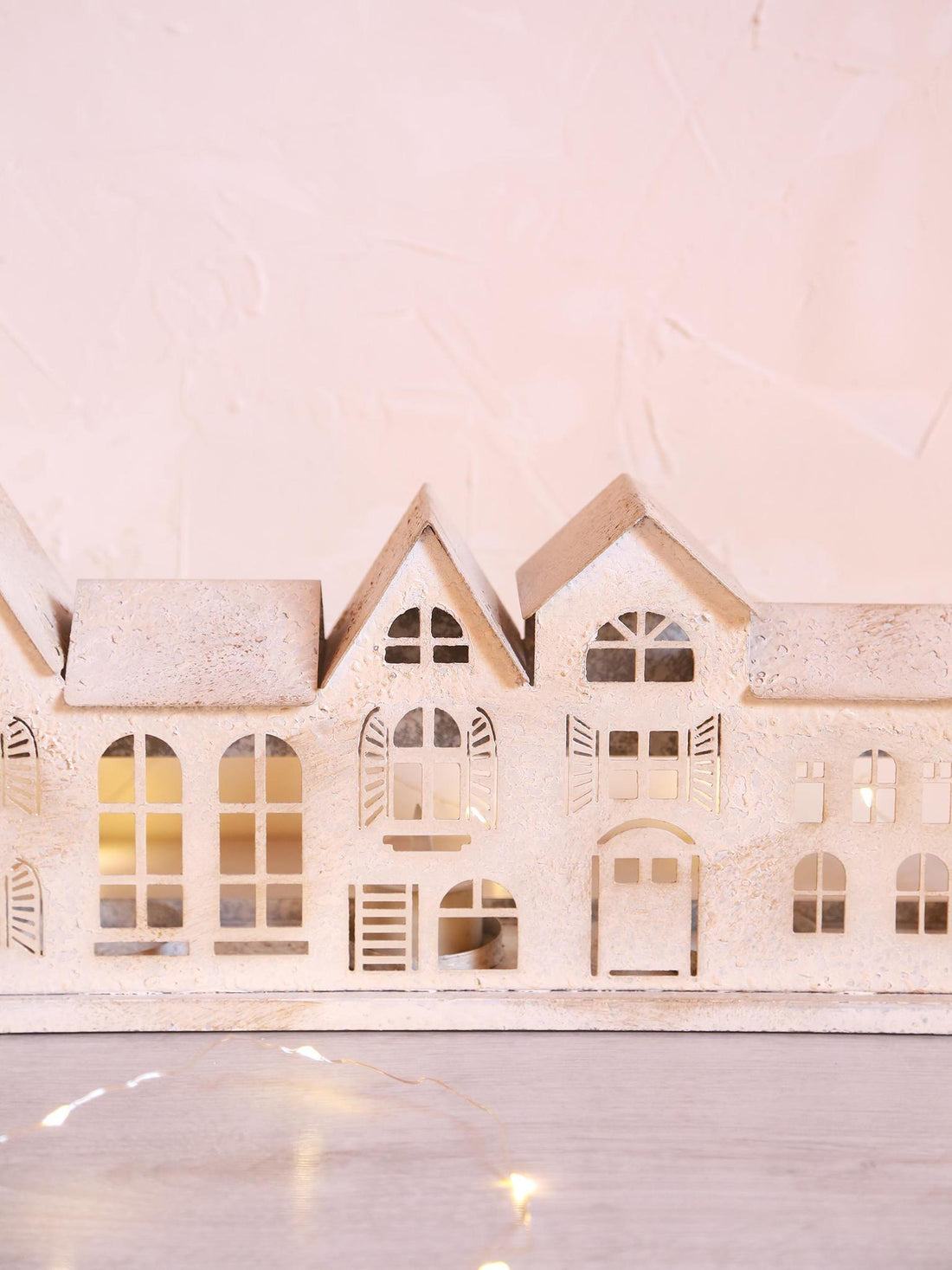 TOWN HOUSES CANDLE HOLDER