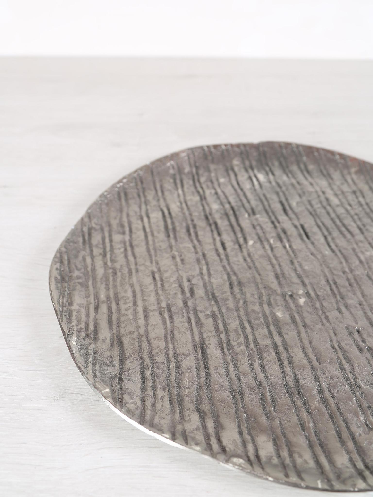 Grail Silver Striped Round Plate - 2 Sizes Available