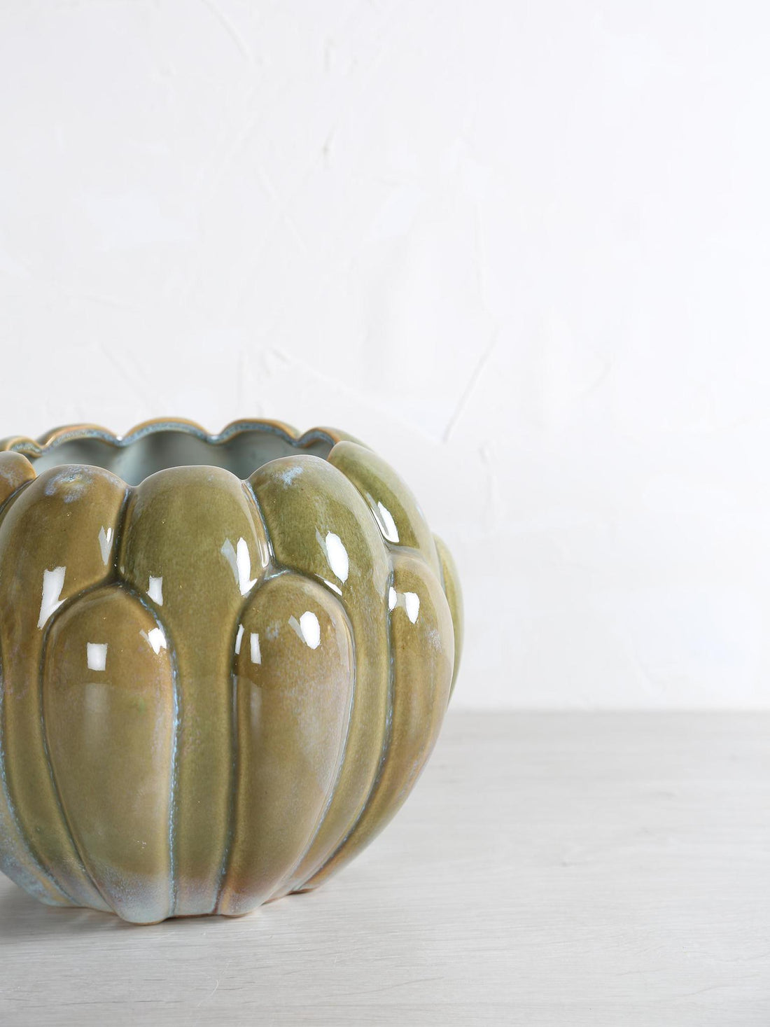 Divinder Petrol ceramic ribbed pot round