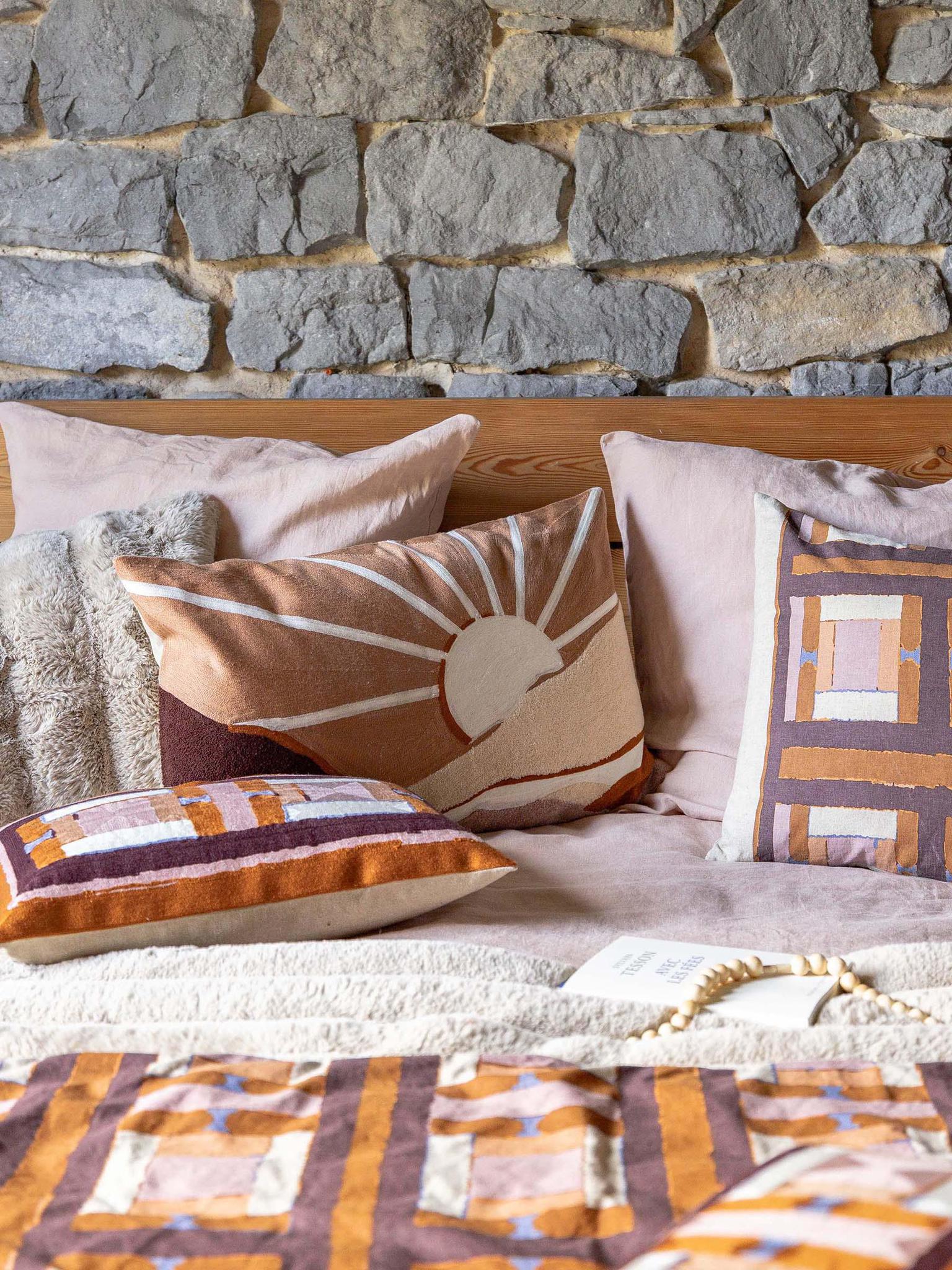 Embroidered Elie Cushion - Cuirve