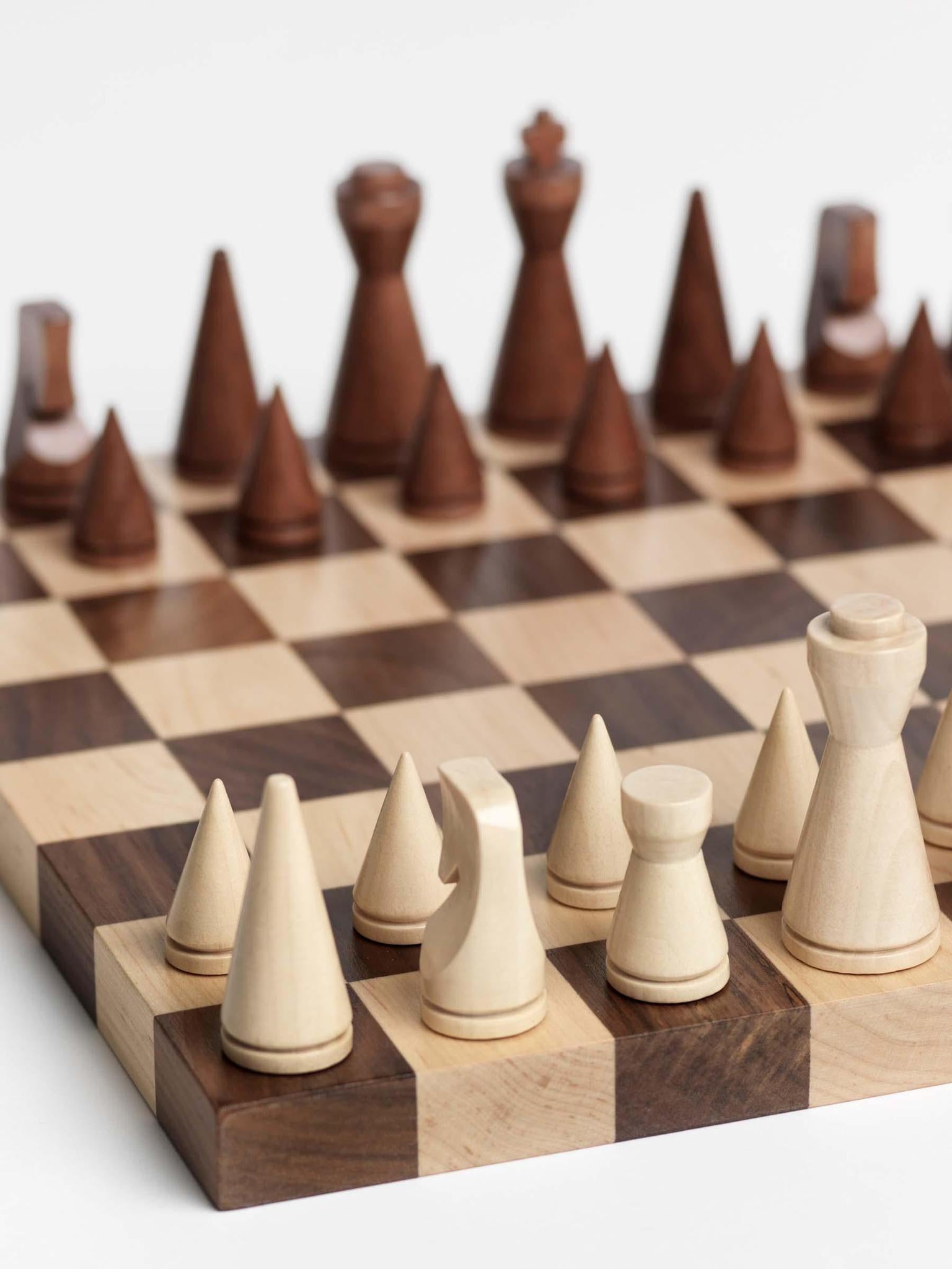 The Minimalist - Wooden Chess Set