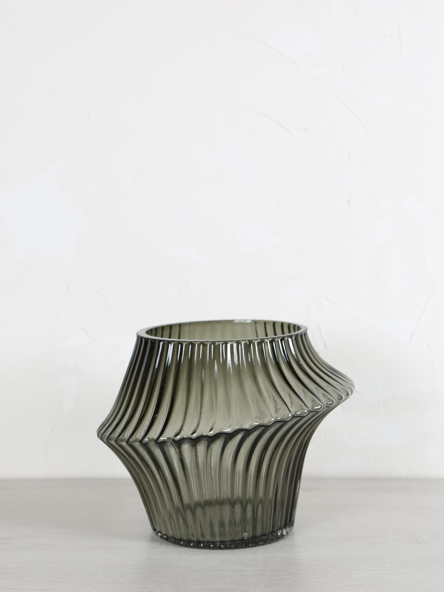 Suzi ribbed glass vase - storm grey
