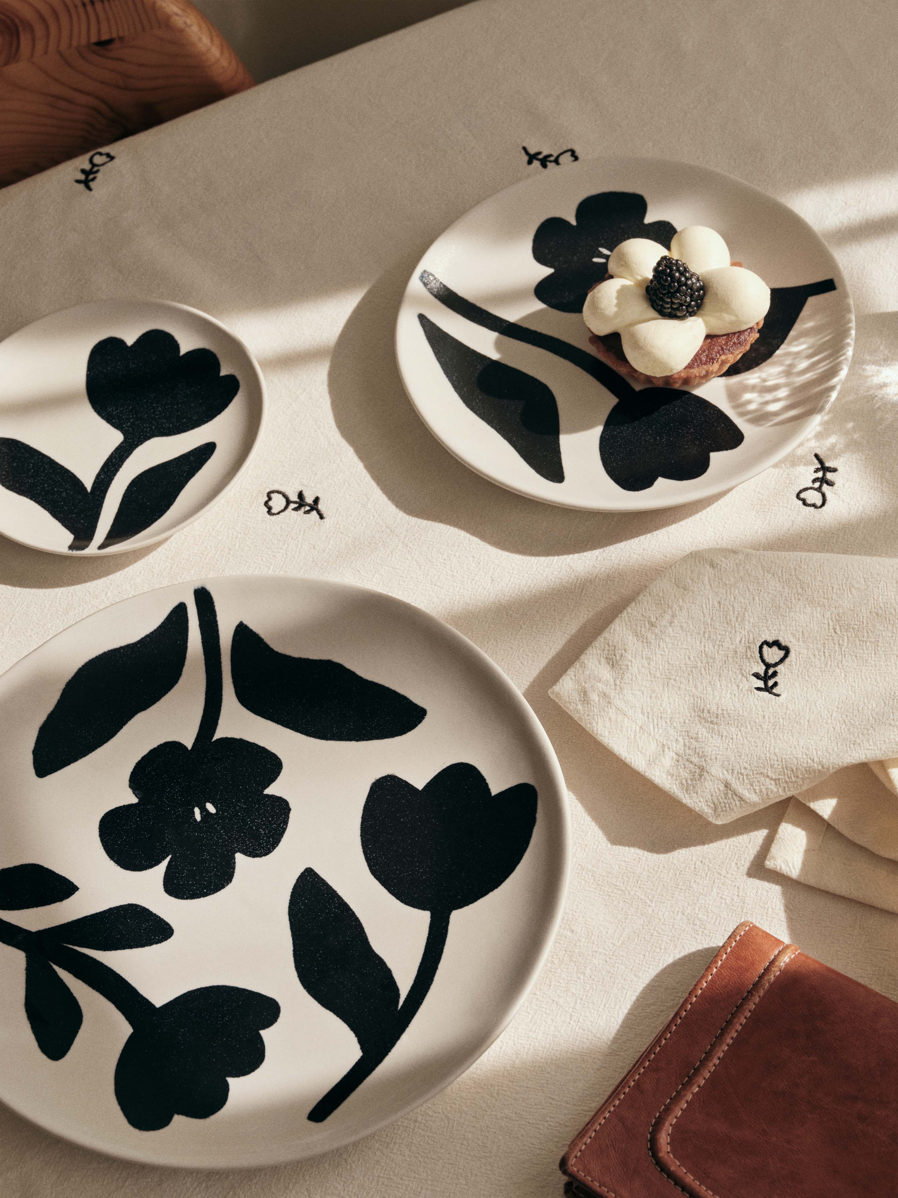 Broste Flora Set of 4 Small Side Plates