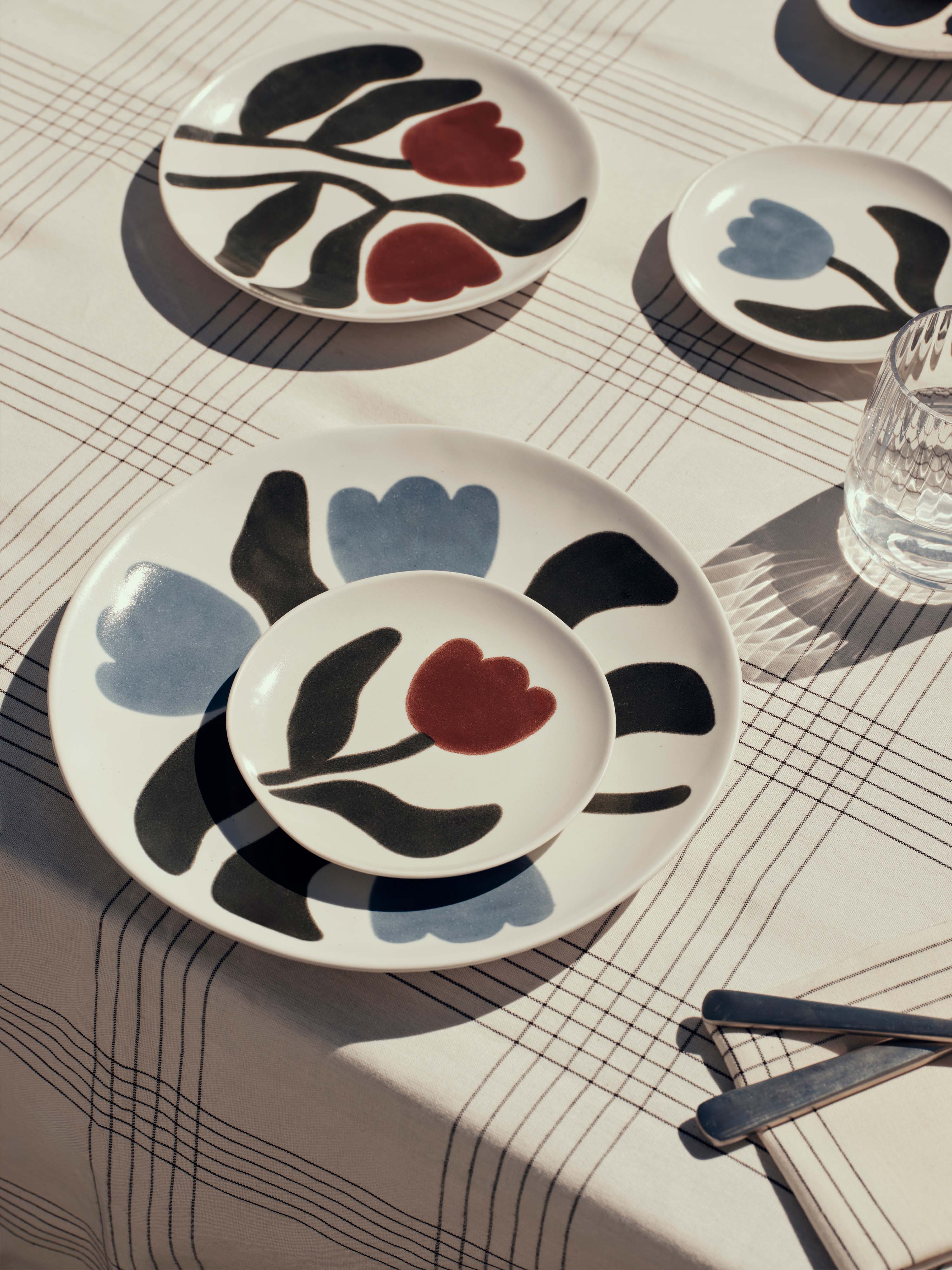 Broste Dora Set of 4 Dinner Plates - Dusty Blue/Agave Green