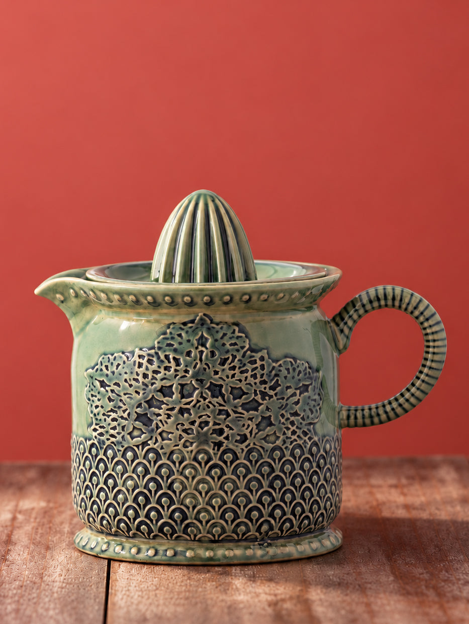 Liselu Lemon Juicer - Sage Green - Stoneware
