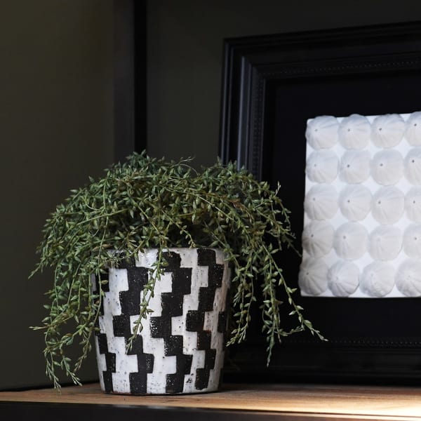Checkered Lines Ceramic Pot