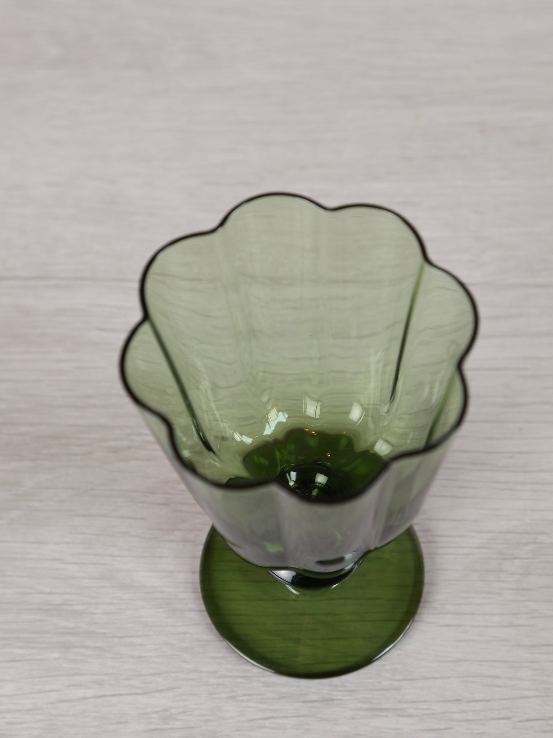 Floretta Fluted Wine Glass - Green -  9X9X15.5 cm