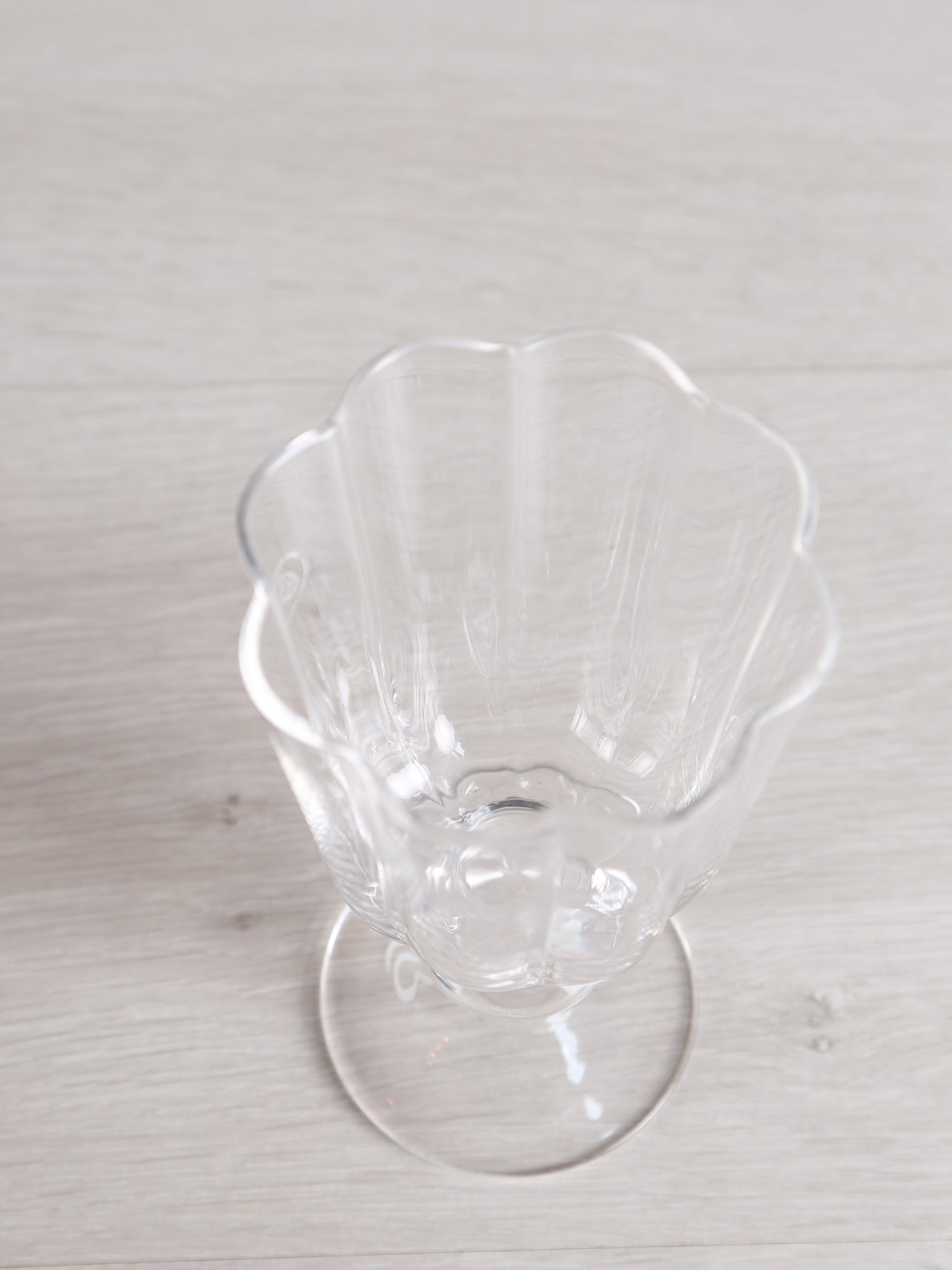 Floretta Fluted Wine Glass - Clear -  9X9X15.5 cm