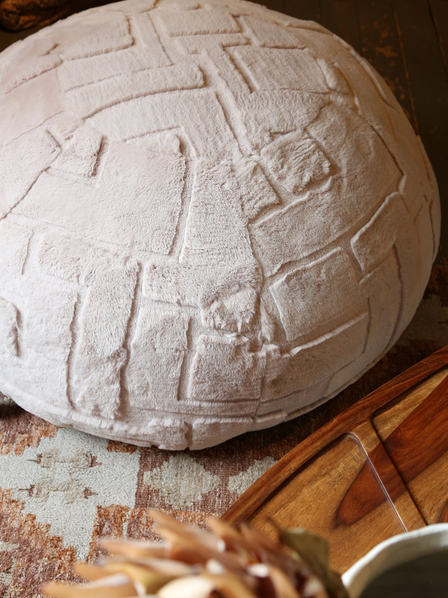 Tovi Geometric Textured Pod - 2 Sizes Available