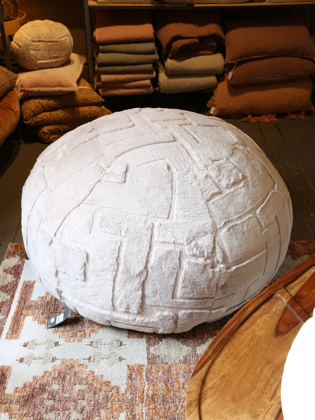 Tovi Geometric Textured Pod - 2 Sizes Available