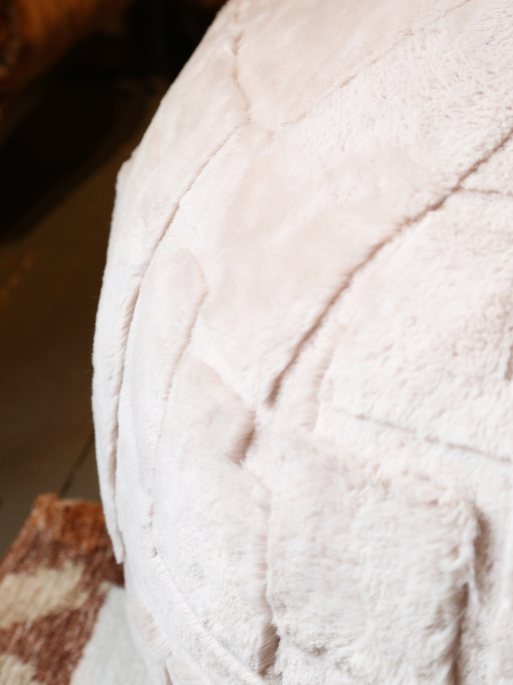 Tovi Geometric Textured Pod - 2 Sizes Available
