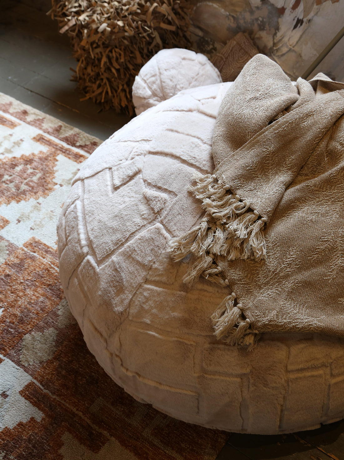 Tovi Geometric Textured Pod - 2 Sizes Available