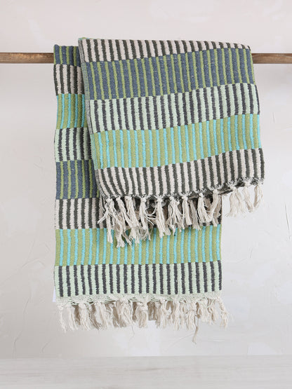 Isnel throw - Recycled Cotton - Green Hues