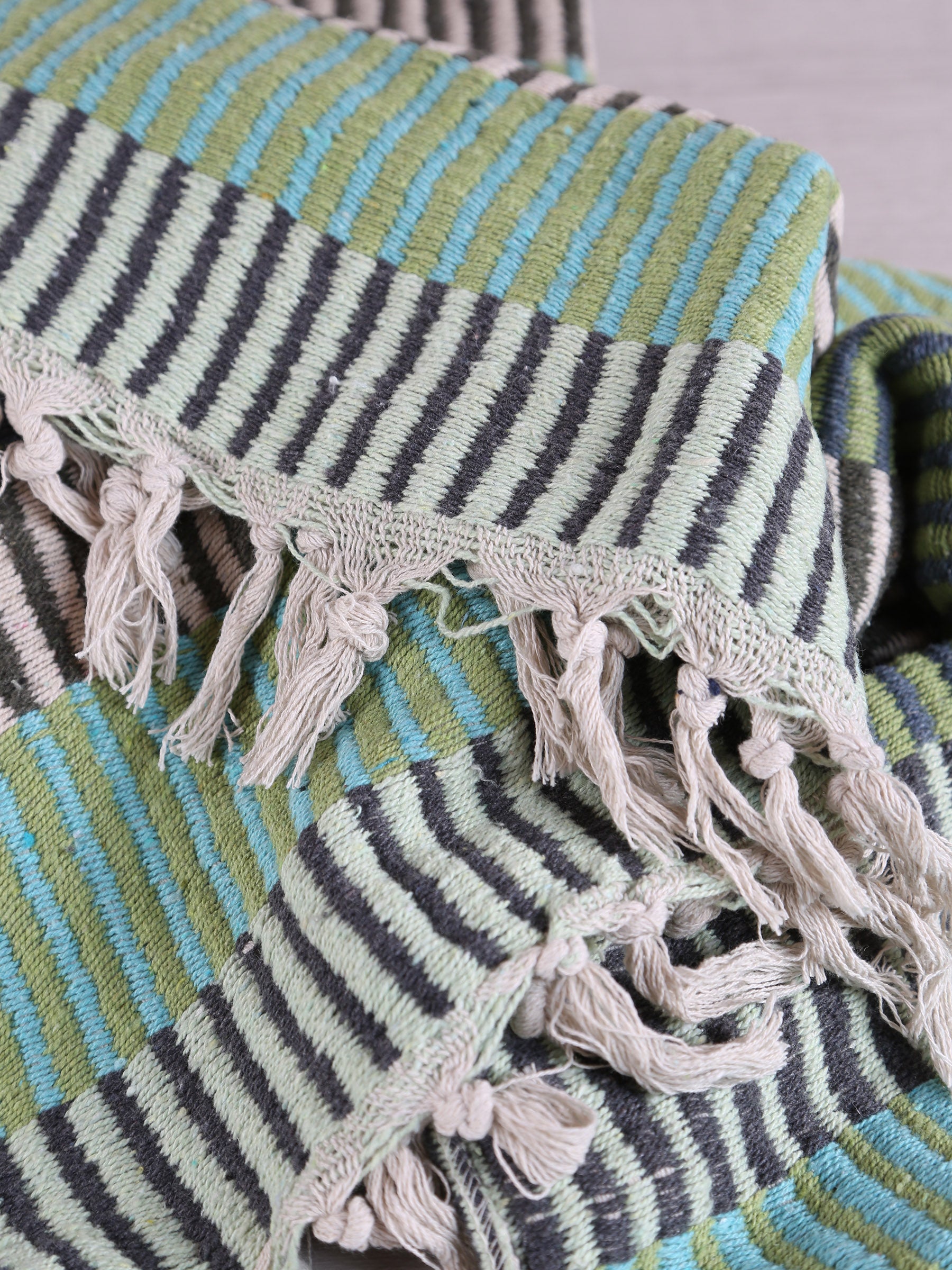 Isnel throw - Recycled Cotton - Green Hues