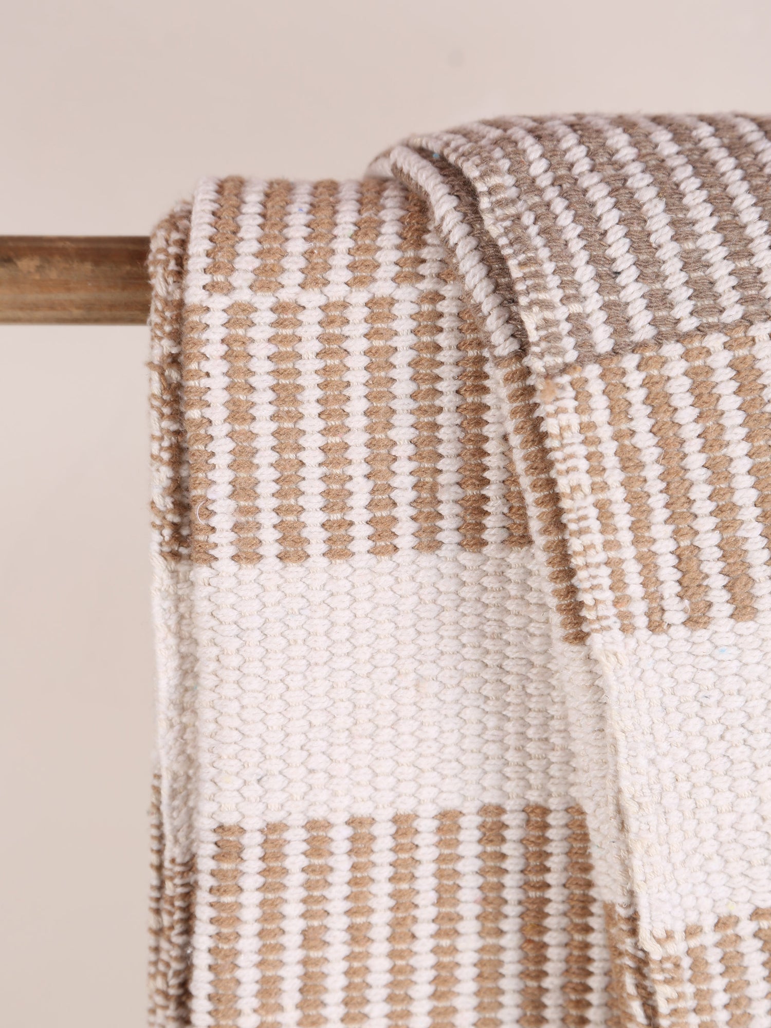 Isnel throw - Recycled Cotton - warm tones