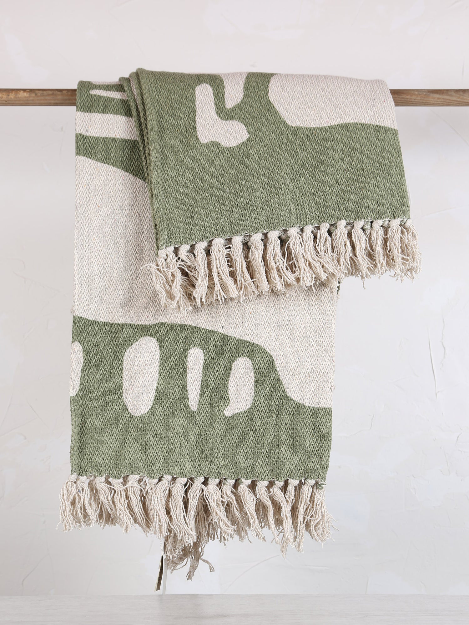 Dalmine Throw - Flowing Print - Recycled Cotton - Warm Green