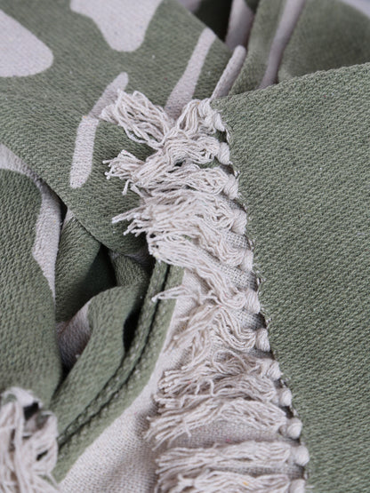 Dalmine Throw - Flowing Print - Recycled Cotton - Warm Green