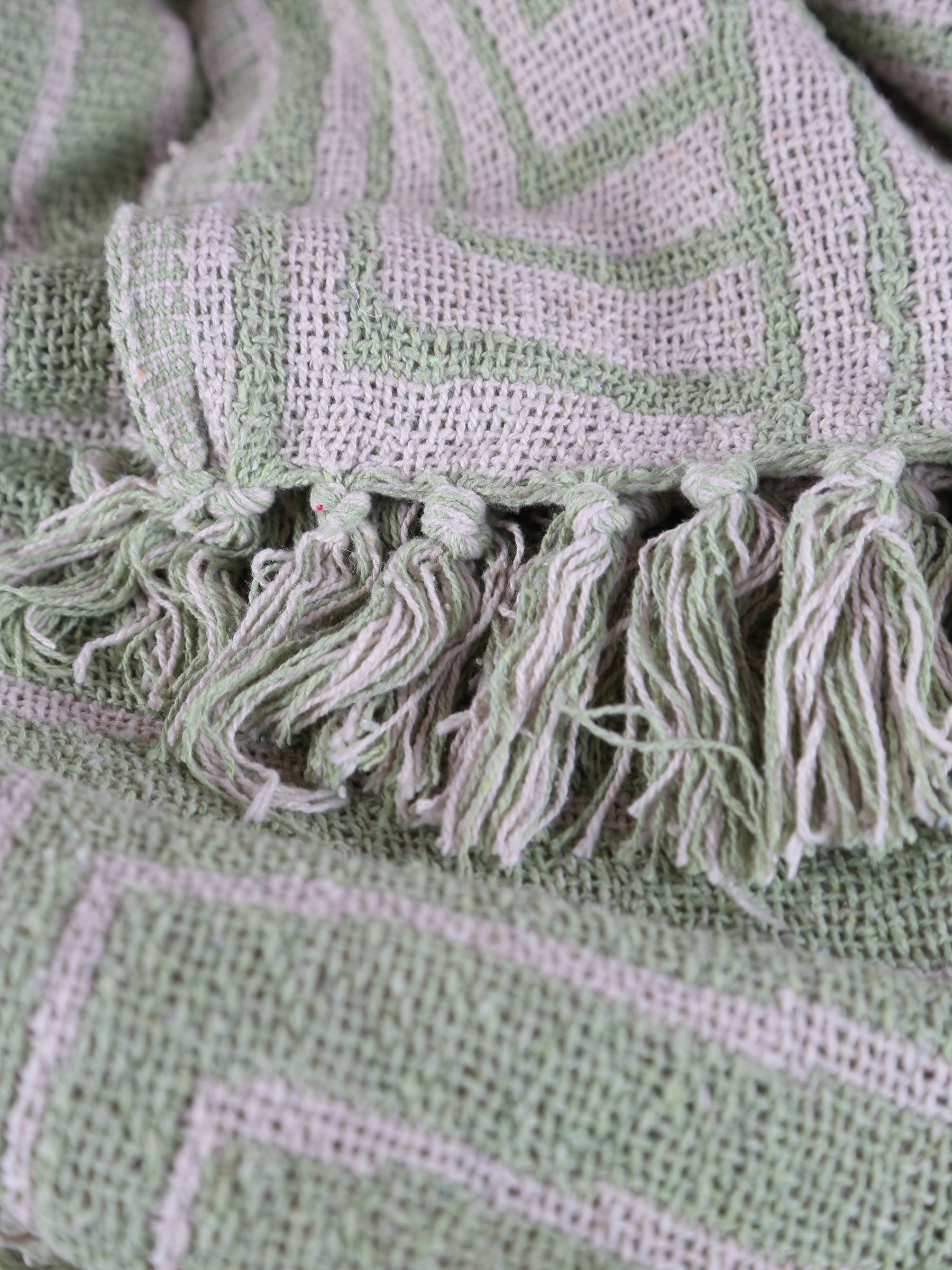 Velva Throw - Tiled Print - Recycled Cotton - Pistachio Green
