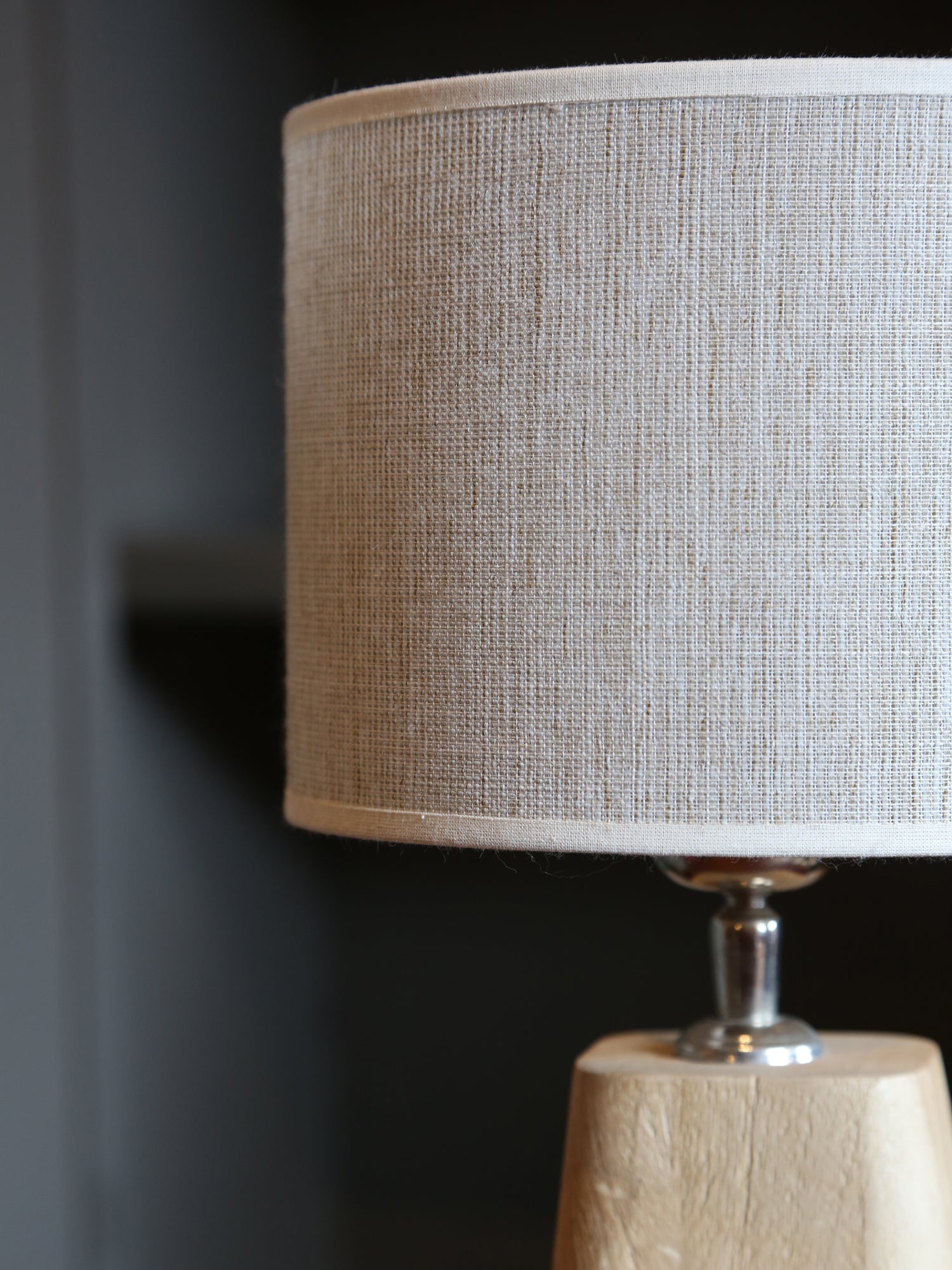 Kardan Natural Wooden Lamp - Linen Shade