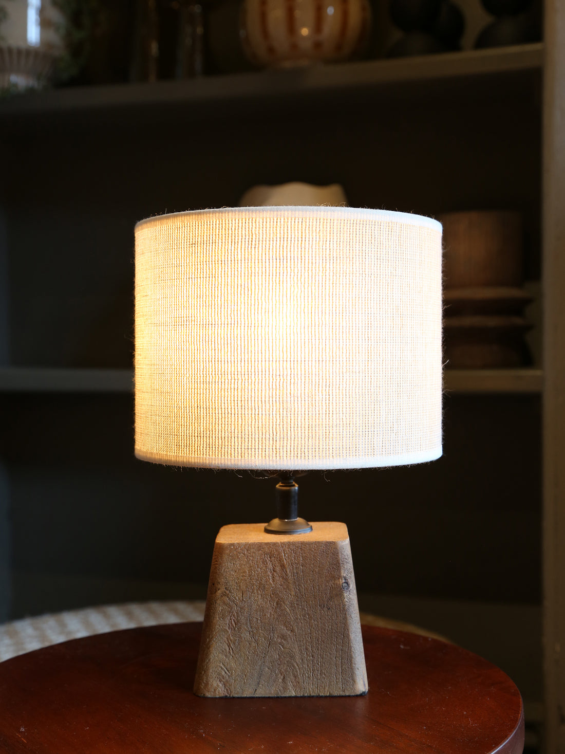 Kardan Dark Wooden Lamp - Linen Shade