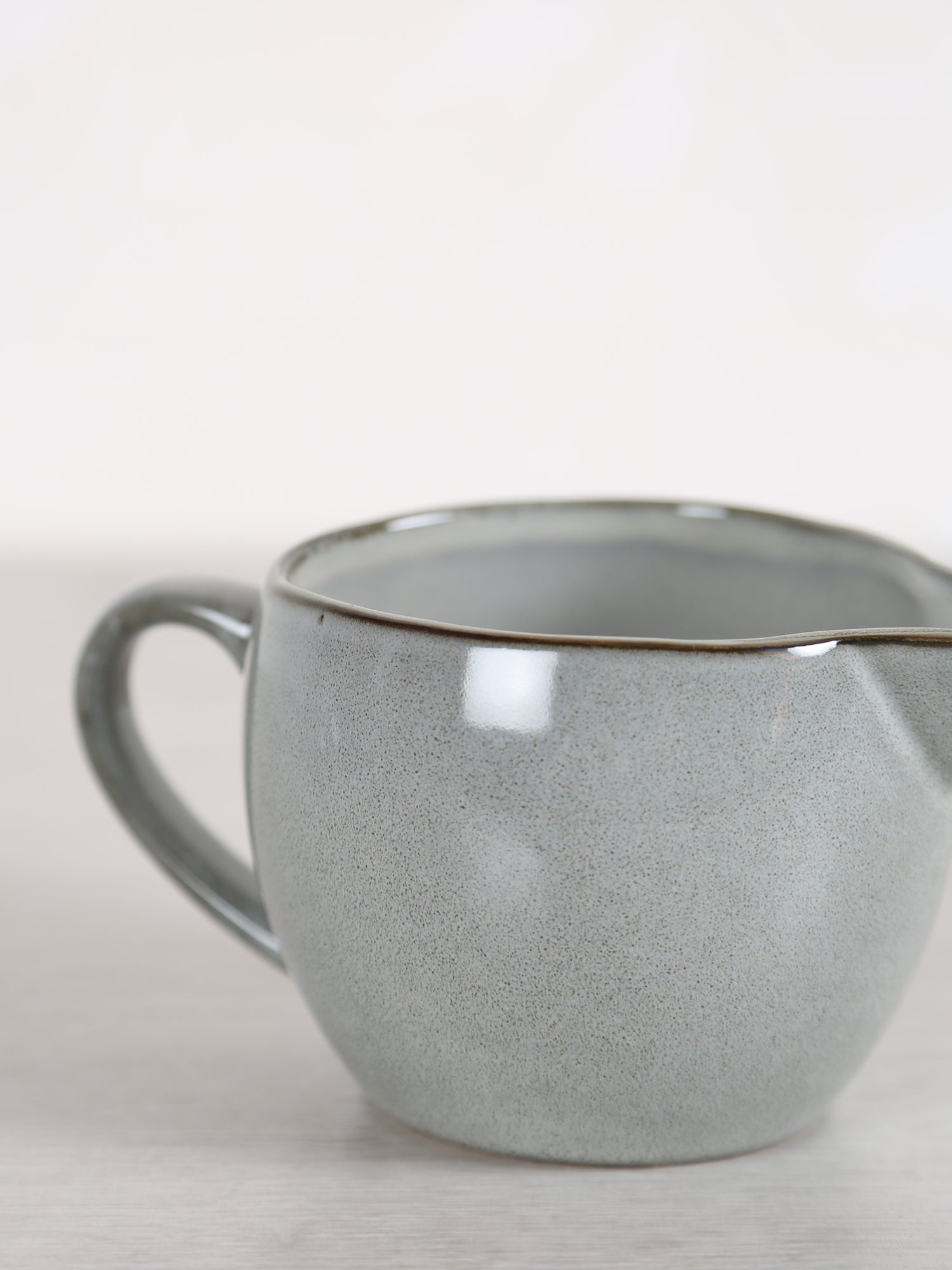 Amera gravy boat - Grey