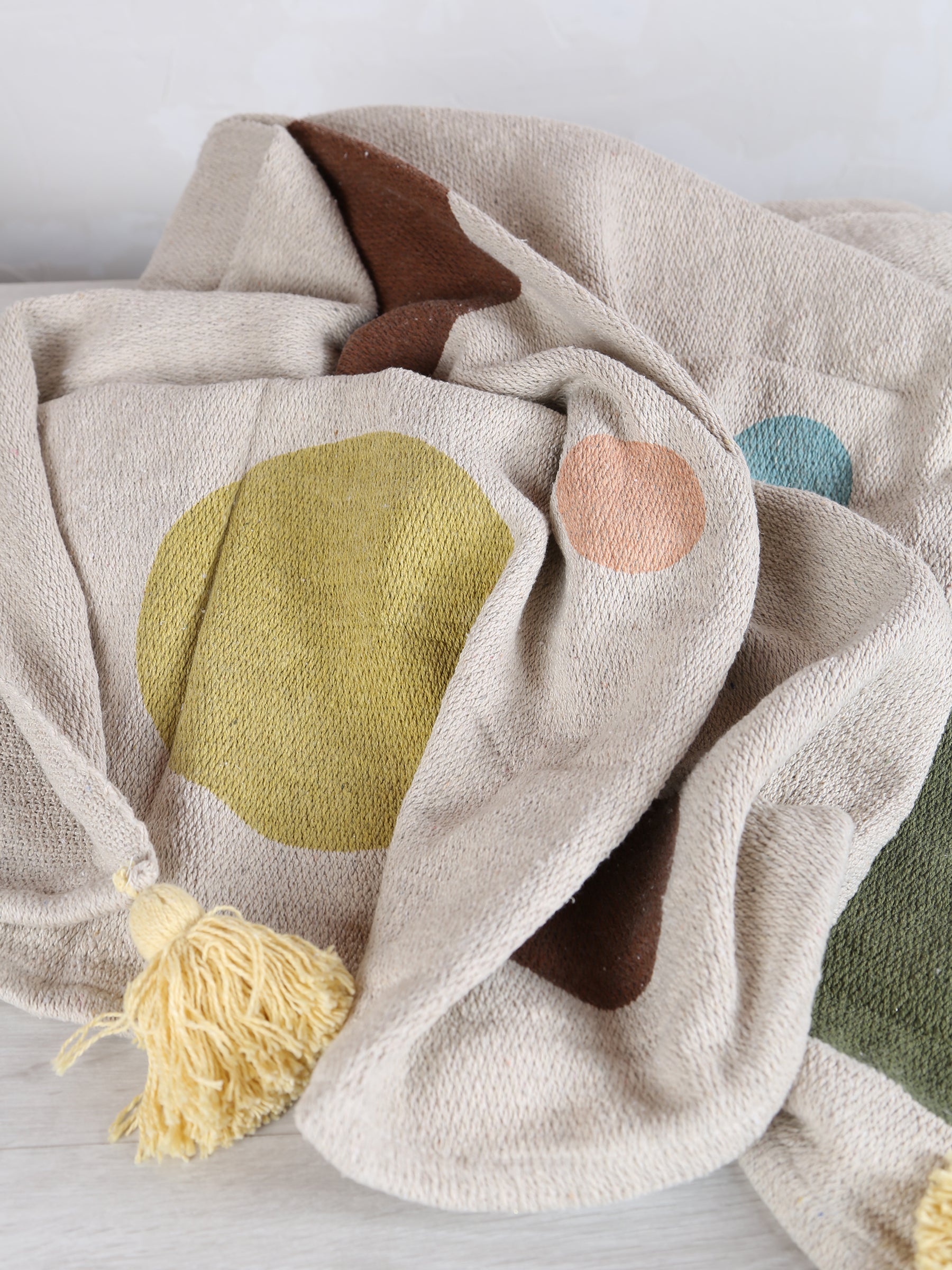 Clennie Throw  - Recycled Cotton - Olive, Peach Circled Print